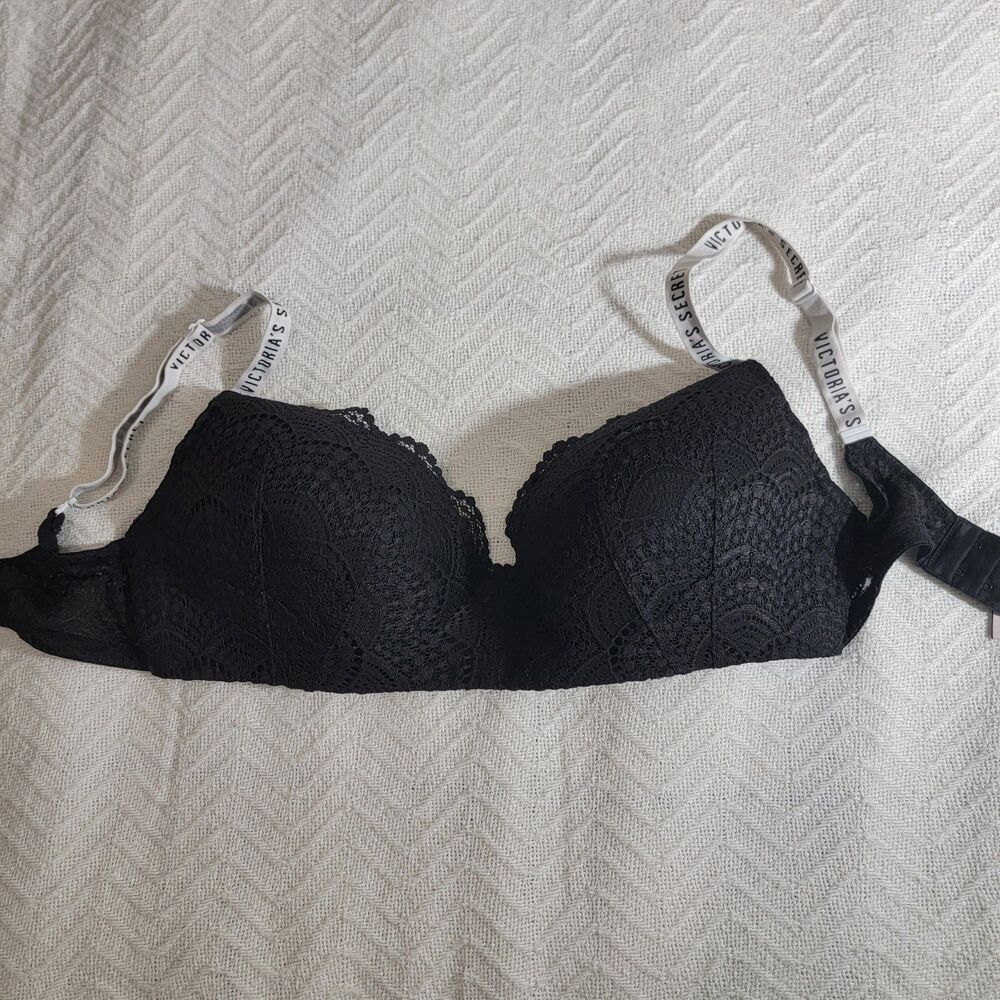 Victoria's Secret T-Shirt Bra Womens 34DDD Black Lace Lightly Lined Wireless